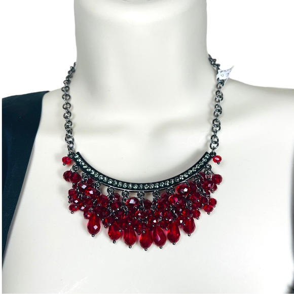 Garnet Colored Faceted Fringe Beaded Hematite Rhinestones Drop Bib Necklace - Picture 3 of 6